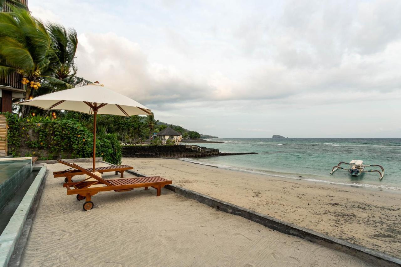 Utama Villas Beach Front Candidasa Bagian luar foto