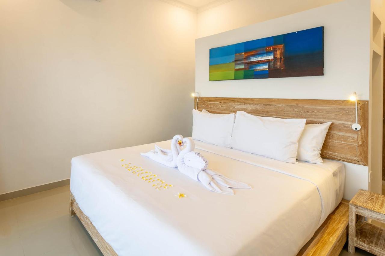 Utama Villas Beach Front Candidasa Bagian luar foto
